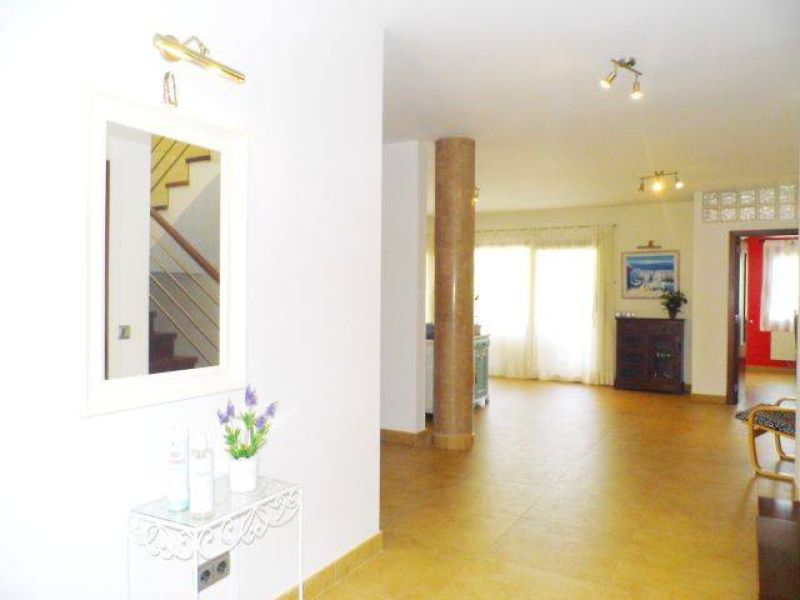 HOLIDAYS: Chalet with pool on the outskirts of Portocolom -- CH 02 FZ