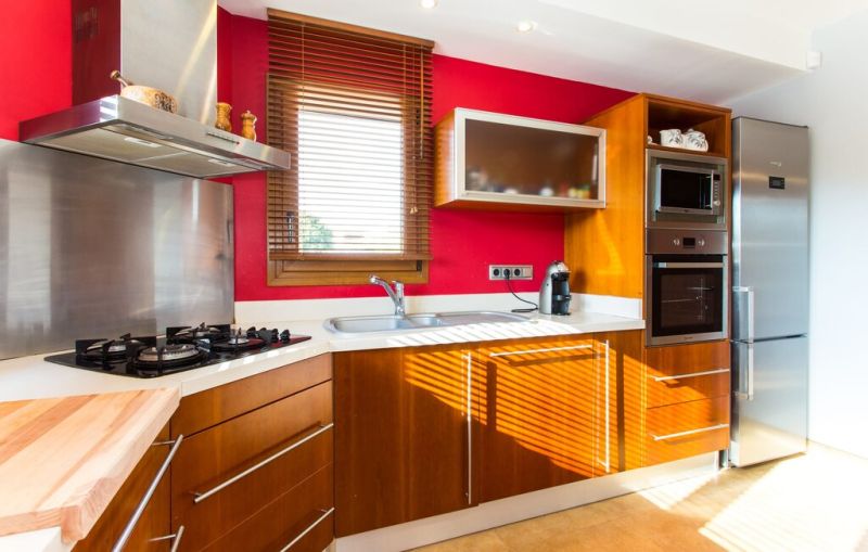 HOLIDAYS: Chalet with pool on the outskirts of Portocolom -- CH 02 FZ