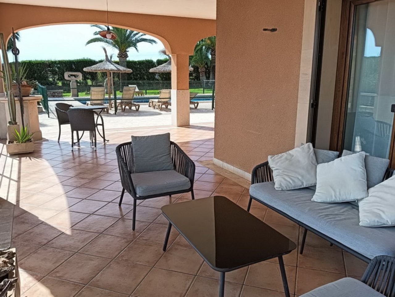 FERIEN IM SÜDOSTEN: Grosse und elegante Finca mit allen Extras bei Ses Salines - Colonia - F 37 FZ