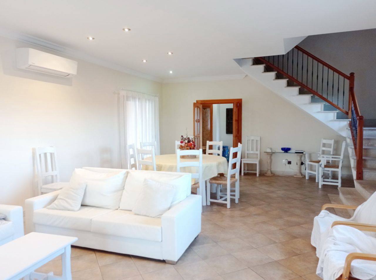 FERIEN IM SÜDOSTEN: Grosse und elegante Finca mit allen Extras bei Ses Salines - Colonia - F 37 FZ