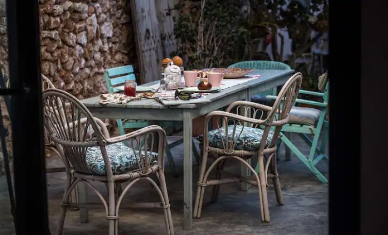 HOLIDAYS: Modern village house with courtyard and terrace in Es LLombards - DH 12 FZ