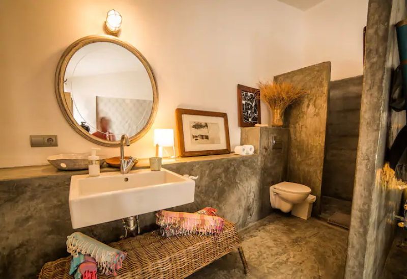 HOLIDAYS: Modern village house with courtyard and terrace in Es LLombards - DH 12 FZ