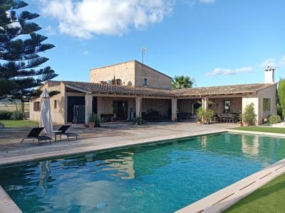 Holiday: Beautiful finca with pool in a quiet location of Son LLorenc - North Mallorca --- F 03 FZ