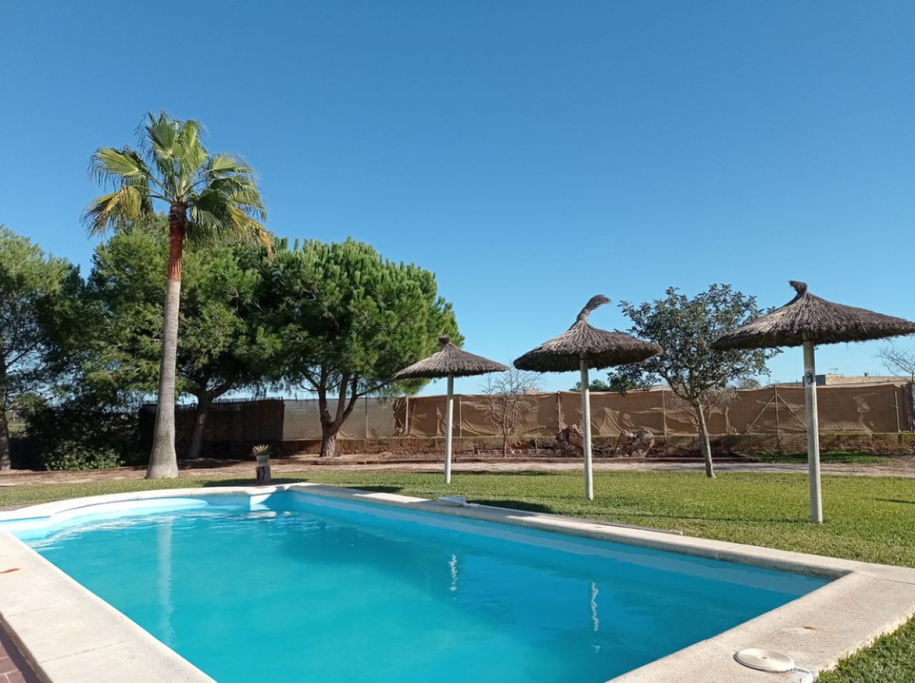 HOLIDAYS: Beautiful modern finca at Es Trenc - Campos --- F 38 FZ