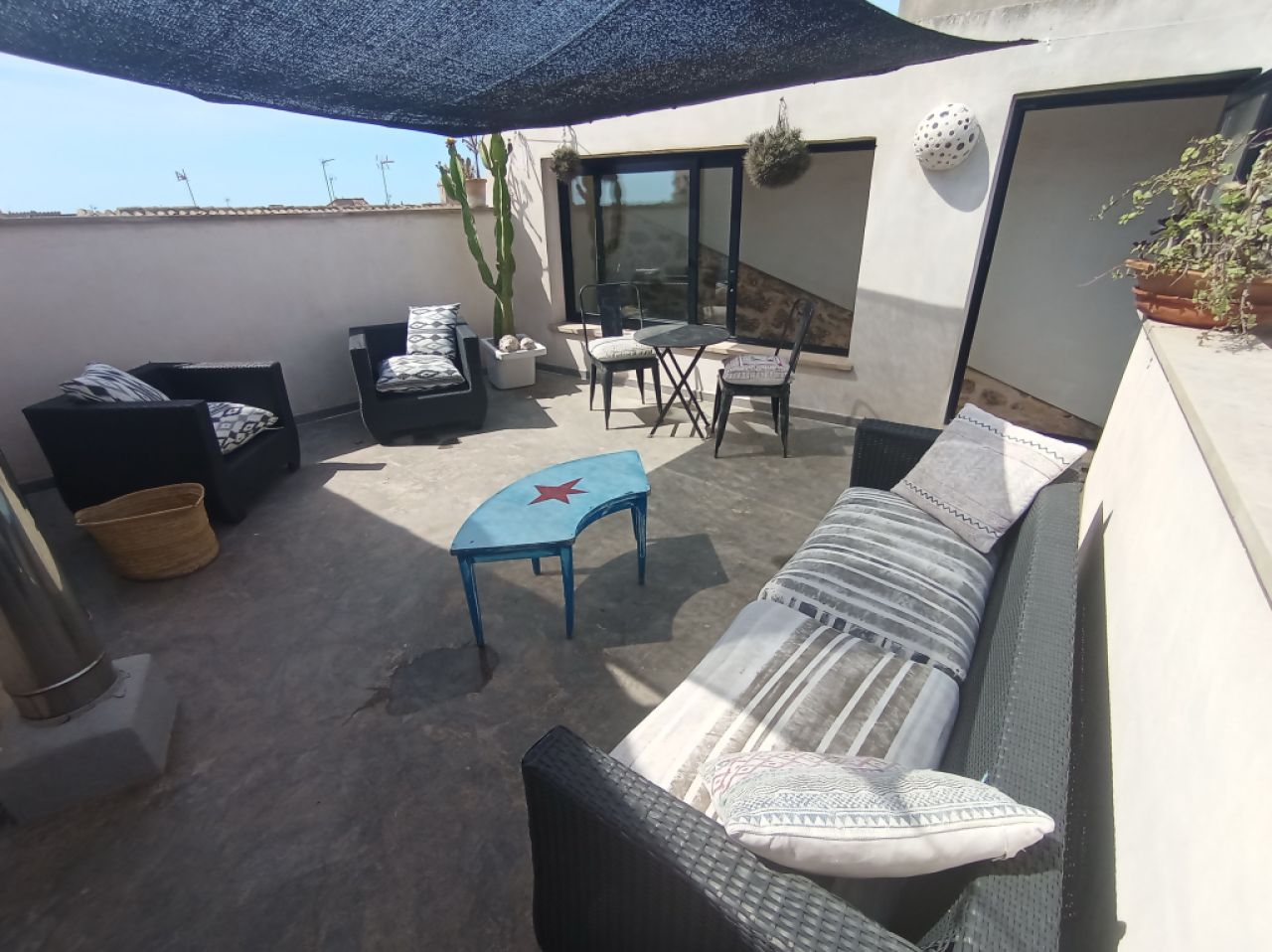 Ferienvermietung eines schönen Dorhauses mit Innenhof und Terrasse in Es LLombards --- DH 12 FZ