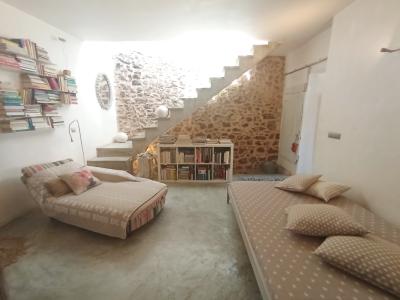 Ferienvermietung eines schönen Dorhauses mit Innenhof und Terrasse in Es LLombards --- DH 12 FZ