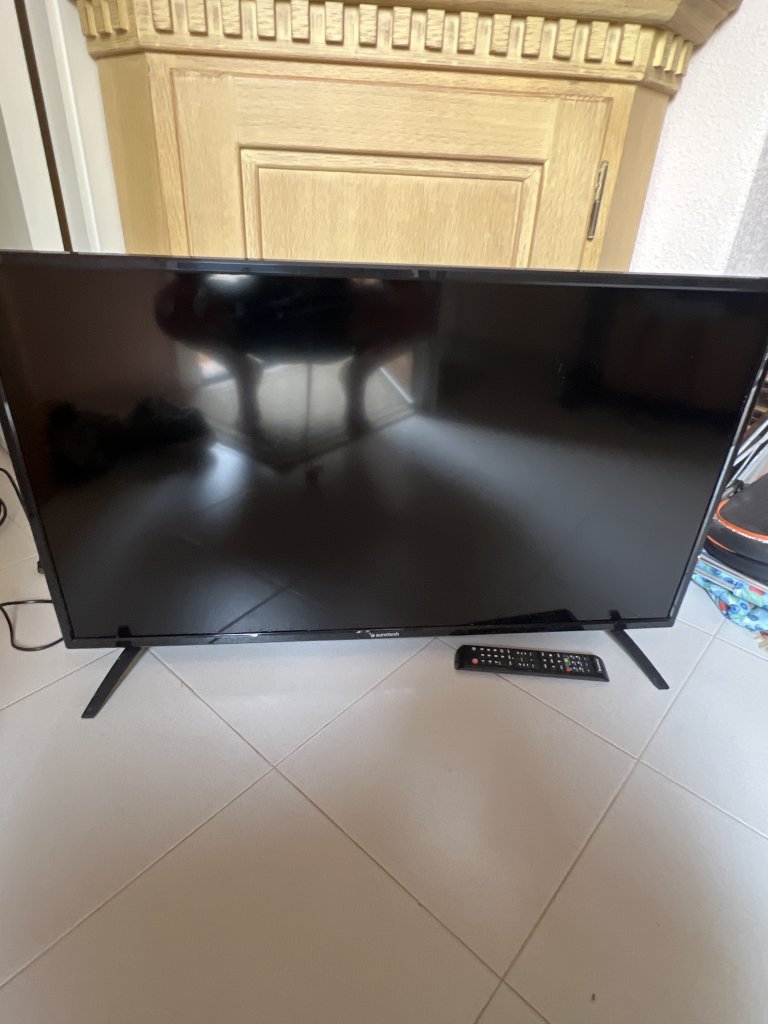 Televisor Suntech TV de 41 pulgadas