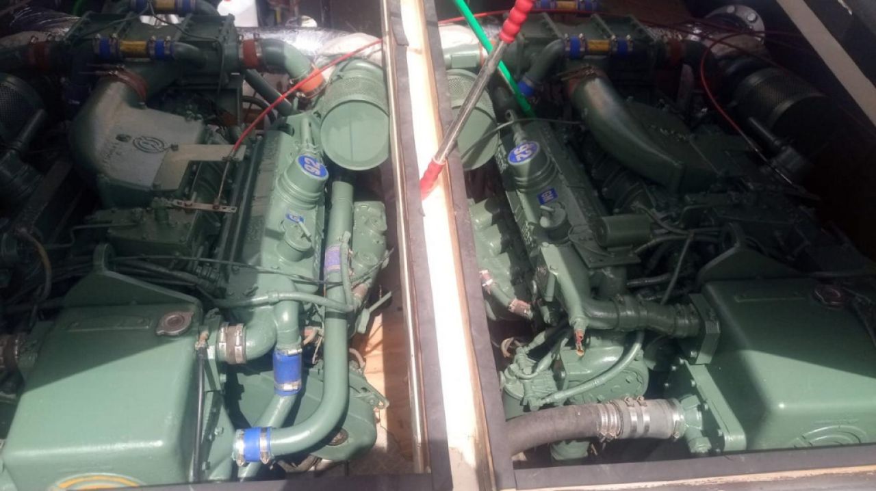 Ferretti Cherokee 50 open Motoryacht Offshoreboot  Boot  Liegeplatz übernahme möglich