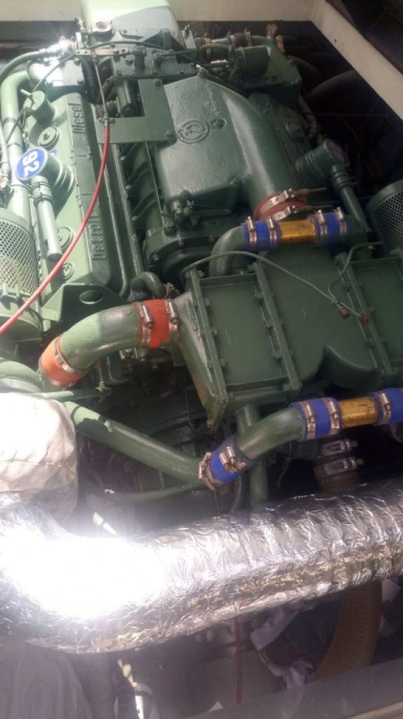 Ferretti Cherokee 50 open Motoryacht Offshoreboot  Boot  Liegeplatz übernahme möglich