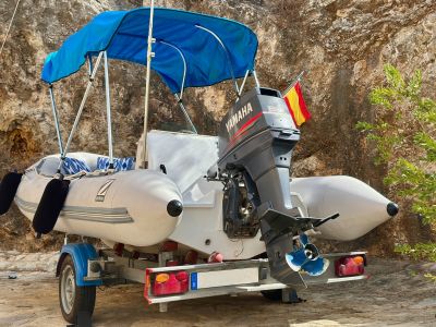 Festpreis. ZODIAC Sportboot top gepflegt 90 PS inkl. 600 KG Anhänger