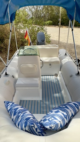 Festpreis. ZODIAC Sportboot top gepflegt 90 PS inkl. 600 KG Anhänger
