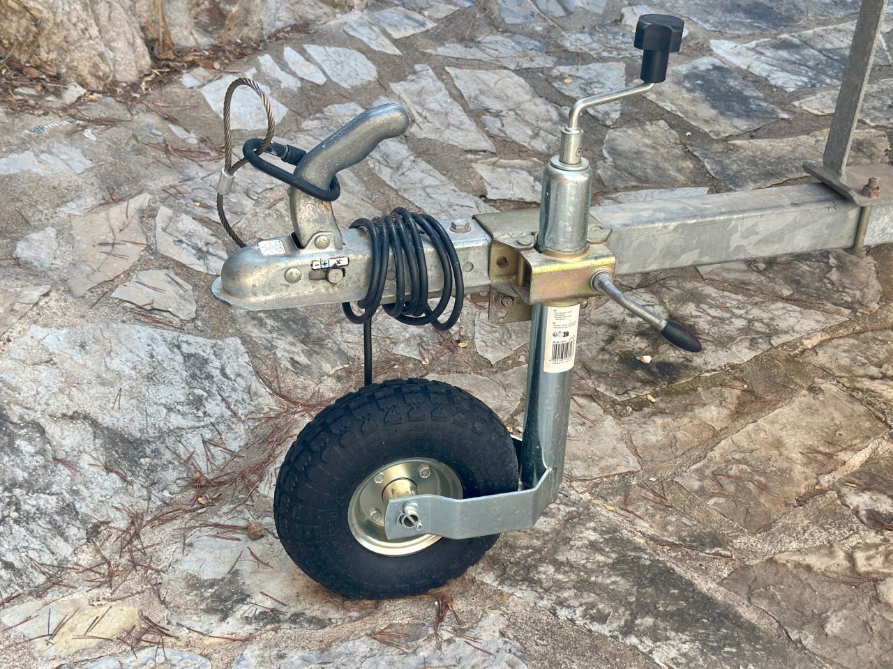 Festpreis. ZODIAC Sportboot top gepflegt 90 PS inkl. 600 KG Anhänger