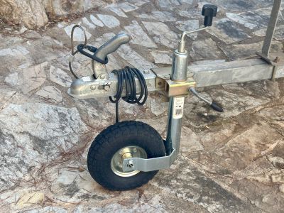 Festpreis. ZODIAC Sportboot top gepflegt 90 PS inkl. 600 KG Anhänger
