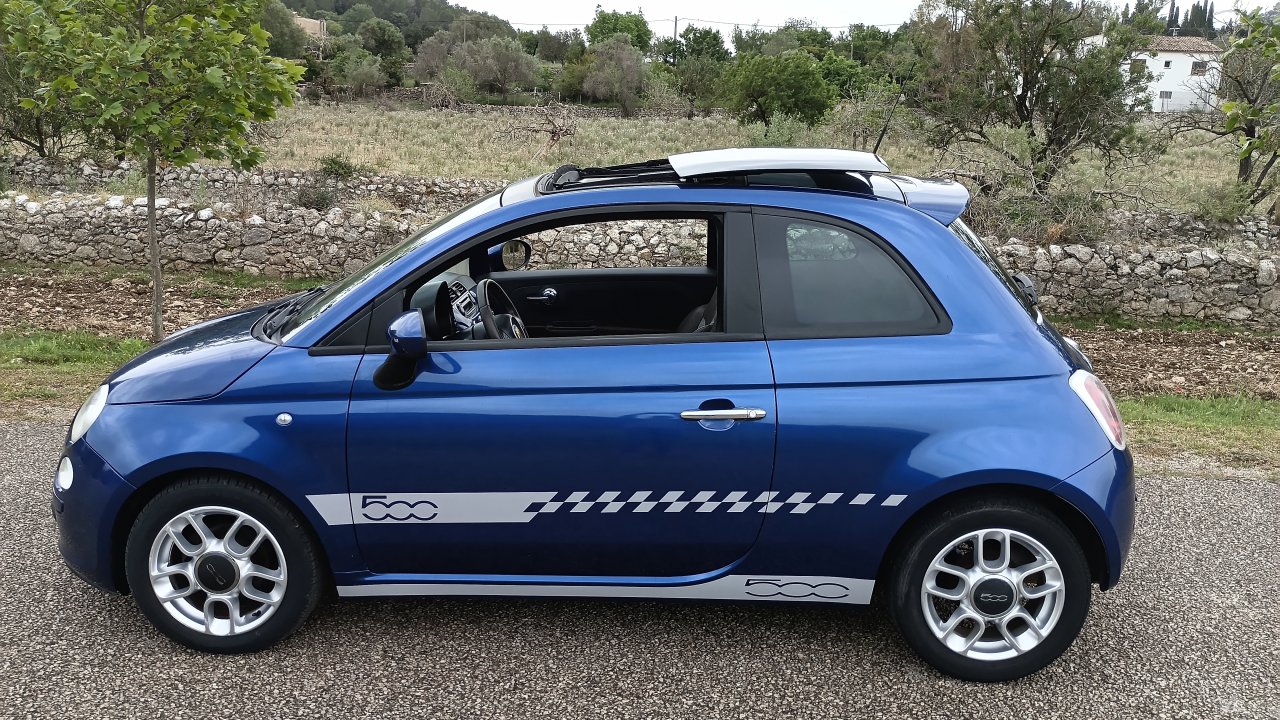 Fiat 500 Sonderedition Sport; Automatik, elektrisches Panorama Glasdach