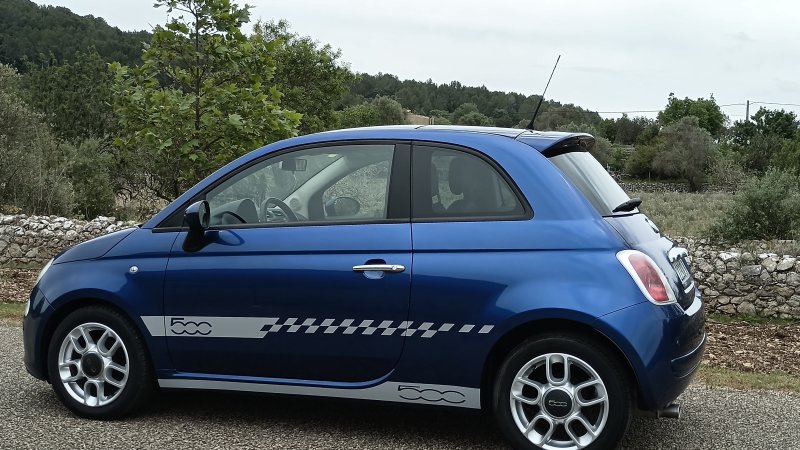 Fiat 500 Sonderedition Sport; Automatik, elektrisches Panorama Glasdach
