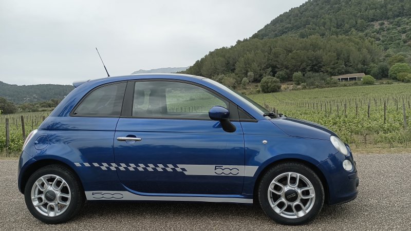 Fiat 500 Sonderedition Sport; Automatik, elektrisches Panorama Glasdach