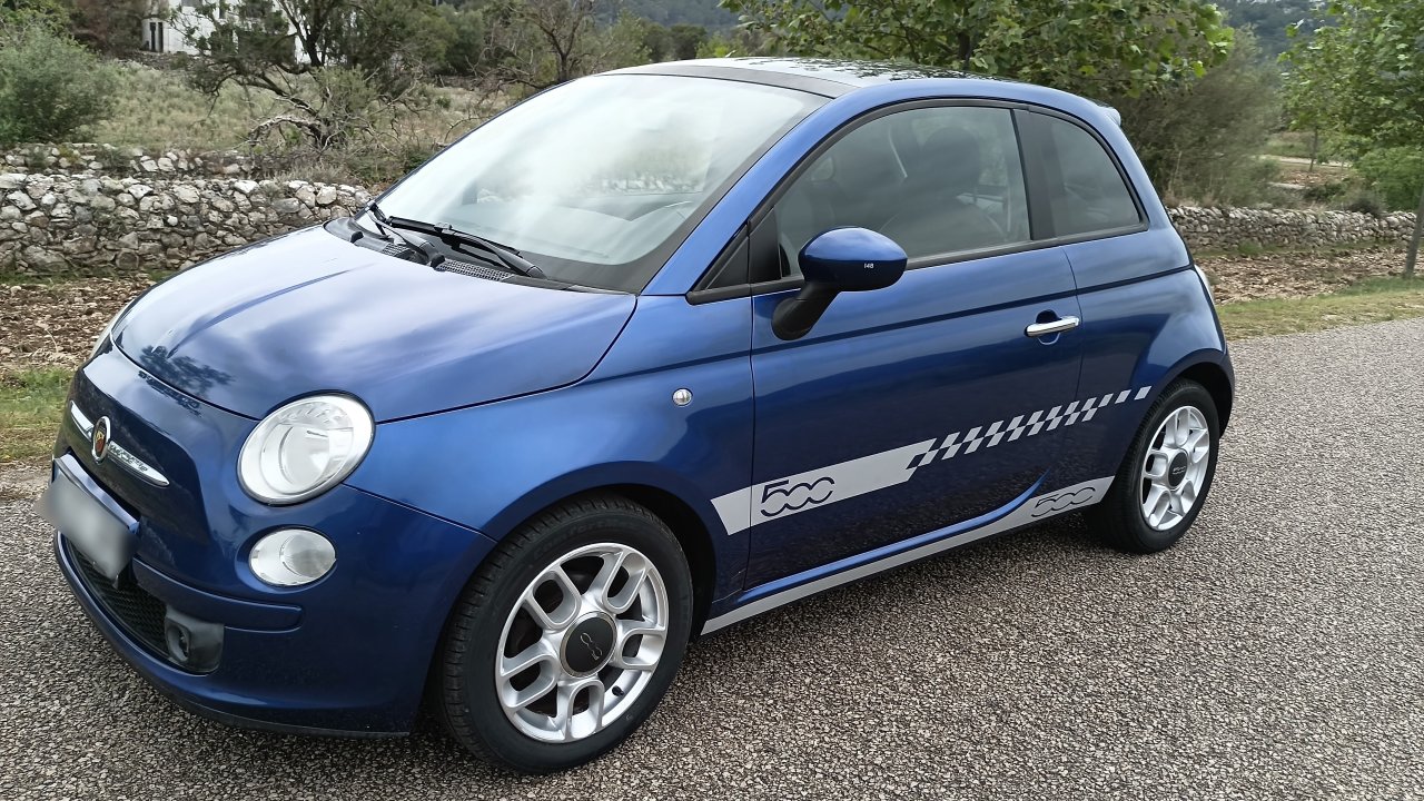 Fiat 500 Sonderedition Sport; Automatik, elektrisches Panorama Glasdach