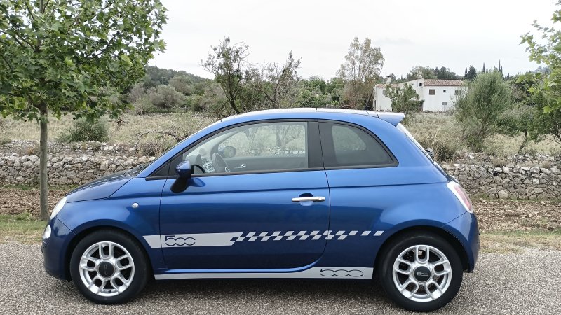 Fiat 500 Sonderedition Sport; Automatik, elektrisches Panorama Glasdach