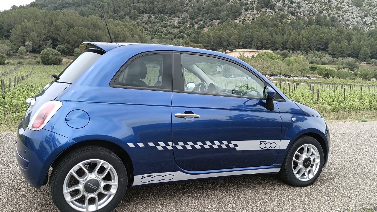 Fiat 500 Sonderedition Sport; Automatik, elektrisches Panorama Glasdach