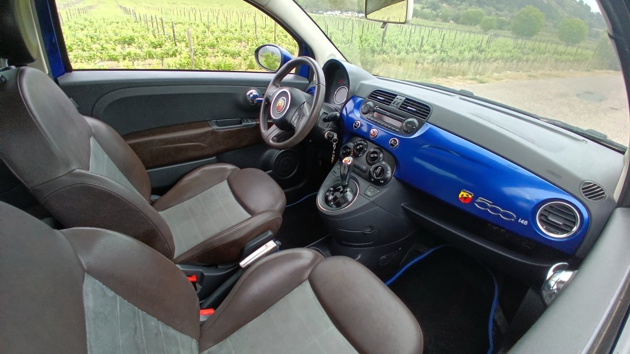 Fiat 500 Sonderedition Sport; Automatik, elektrisches Panorama Glasdach