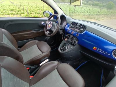Fiat 500 Sonderedition Sport; Automatik, elektrisches Panorama Glasdach