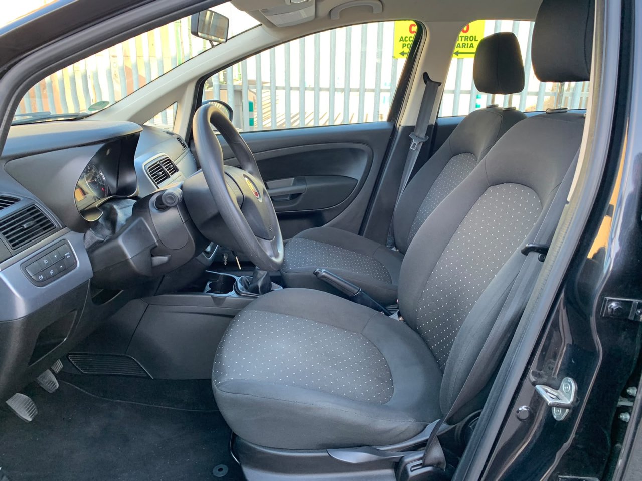 Fiat Grande Punto 1,4 TÜV Neu