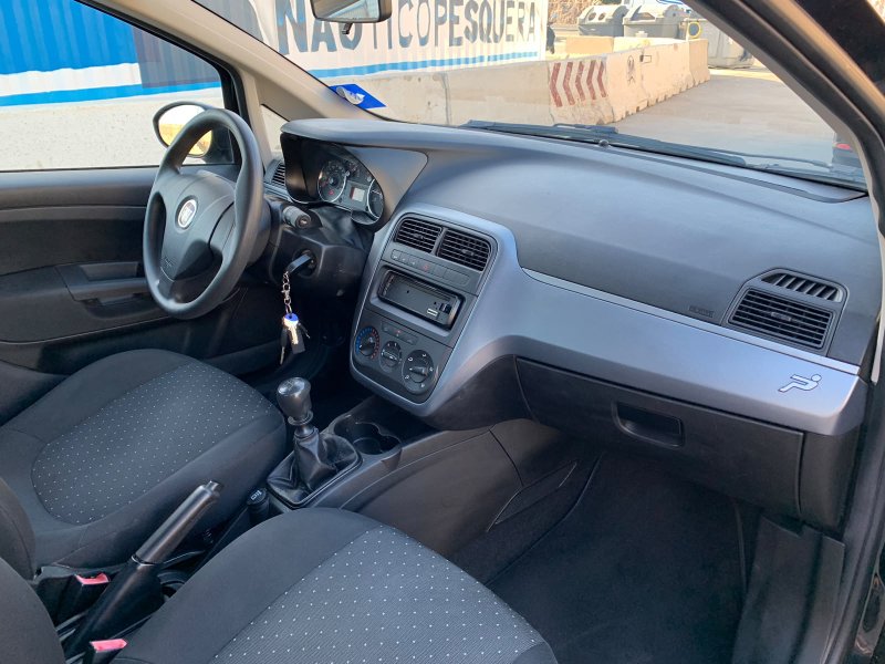 Fiat Grande Punto 1,4 TÜV Neu