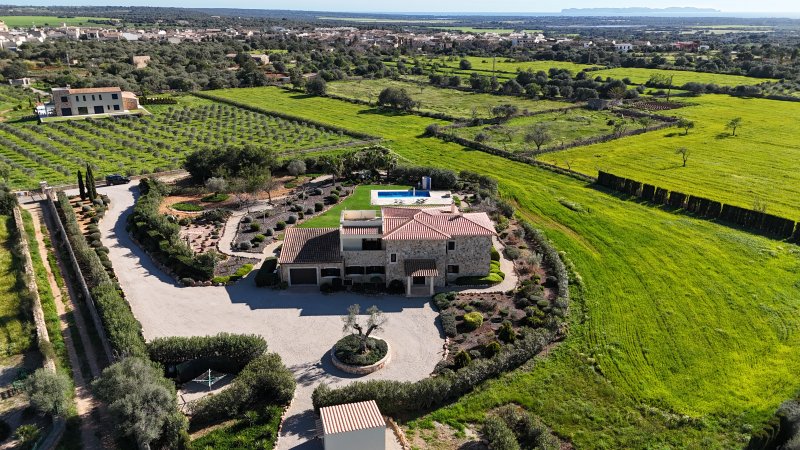 Finca in privilegierter Lage von Ses Salines  Meerblick, Ruhe und mediterrane Lebensqualität