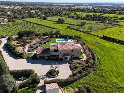Finca in privilegierter Lage von Ses Salines  Meerblick, Ruhe und mediterrane Lebensqualität