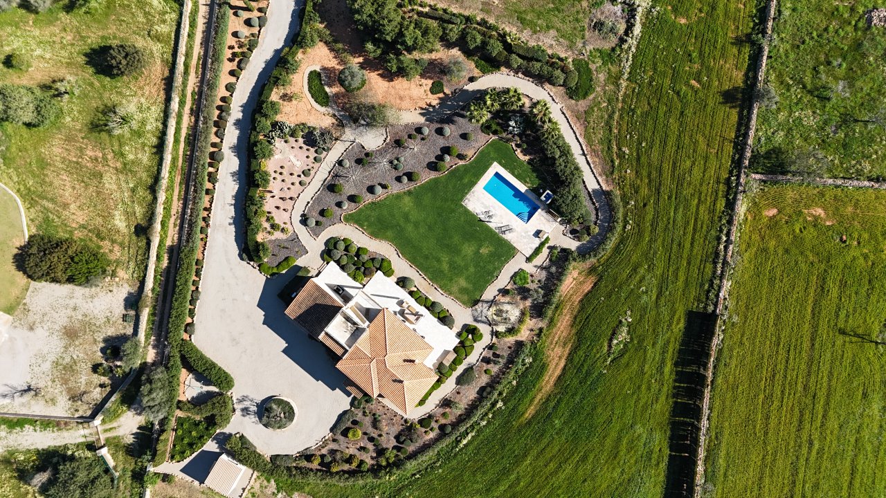 Finca in privilegierter Lage von Ses Salines  Meerblick, Ruhe und mediterrane Lebensqualität