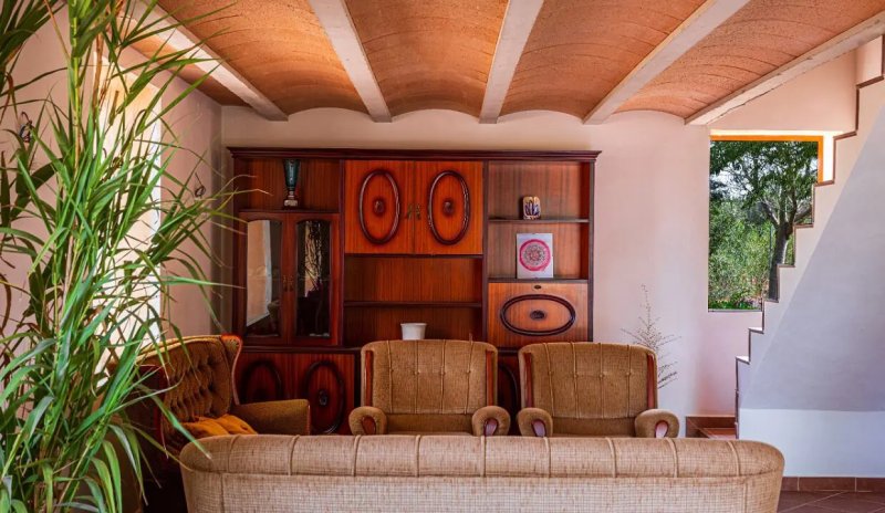 Finca with large plot and expansion potential near Campos