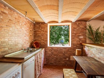 Finca with large plot and expansion potential near Campos