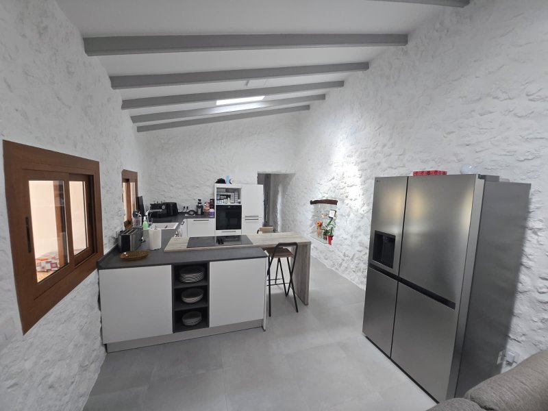 Finca mit renoviertem Steinhaus nahe INCA zu verkaufen
