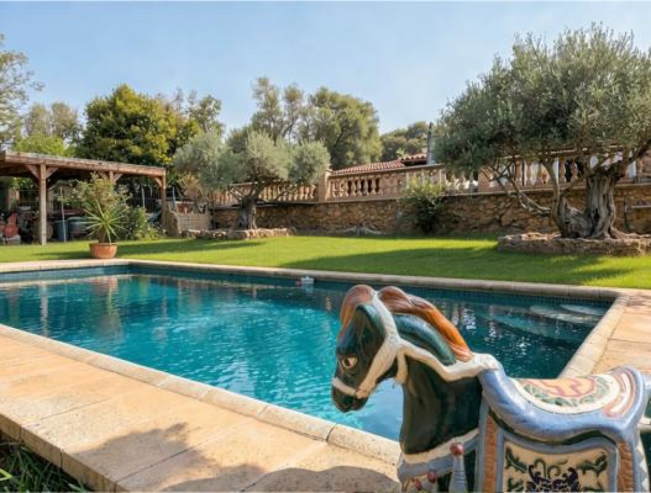 Finca mit renoviertem Steinhaus nahe INCA zu verkaufen