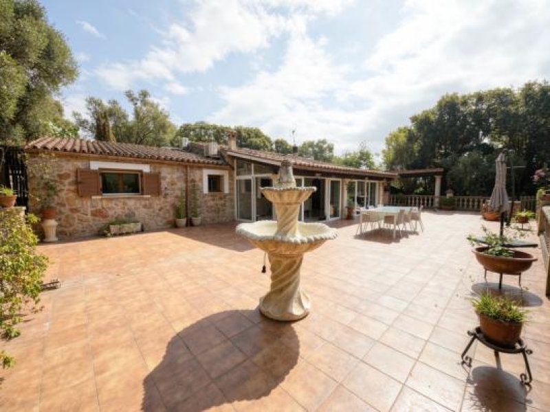 Finca mit renoviertem Steinhaus nahe INCA zu verkaufen