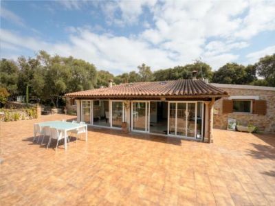 Finca mit renoviertem Steinhaus nahe INCA zu verkaufen