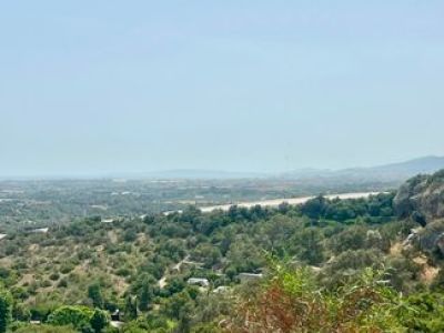 Finca mit viel Grund - nähe Palma !