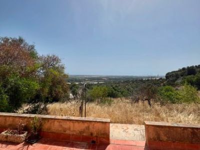 Finca mit viel Grund - nähe Palma !