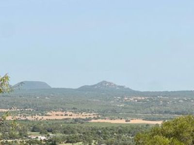 Finca mit viel Grund - nähe Palma !