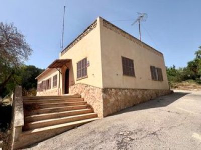 Finca mit viel Grund - nähe Palma !