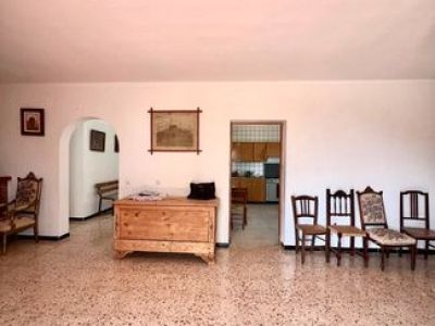 Finca mit viel Grund - nähe Palma !