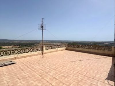 Finca mit viel Grund - nähe Palma !