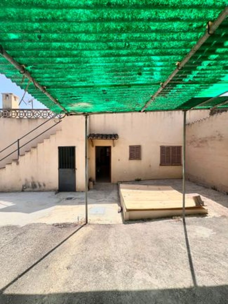 Finca mit viel Grund - nähe Palma !