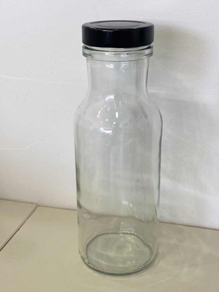 Flaschen für Saft, Glas.