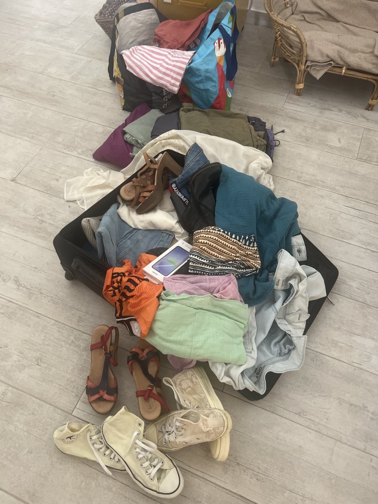 Flohmarkt Kleider, Deco Paket