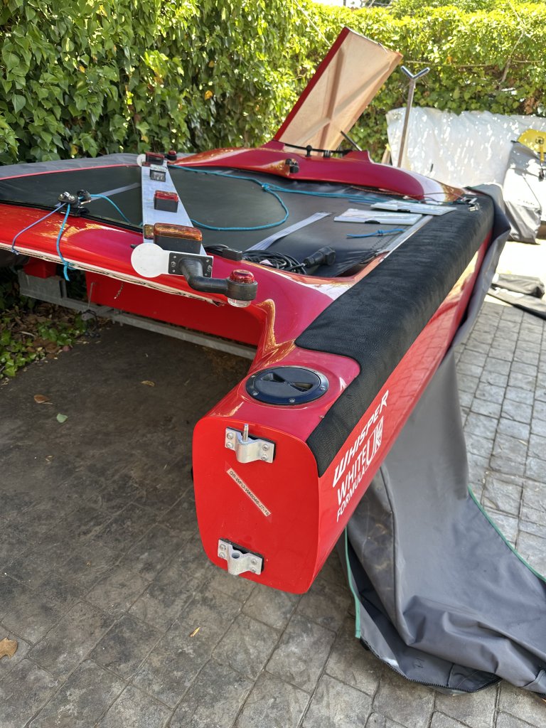 Foiling Katamaran wie Ifly15 Formula Whisper