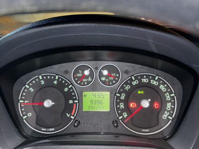 Ford-Fiesta 5 türig Bauj. 08/2006 Original 93000 km Spanische Zulassung