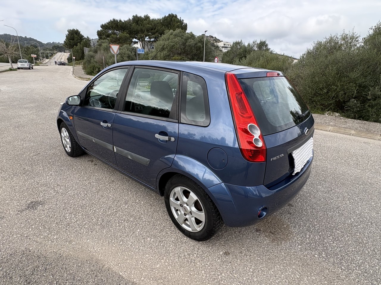 Ford-Fiesta 5 türig Bauj. 08/2006 Original 93000 km Spanische Zulassung