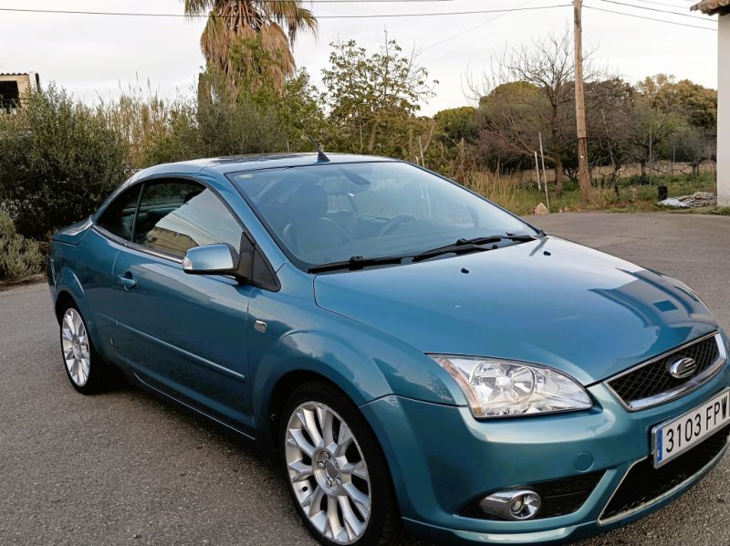 Ford Focus Cabrio 2,0 CC spanische Kennzeichen ITV Neu