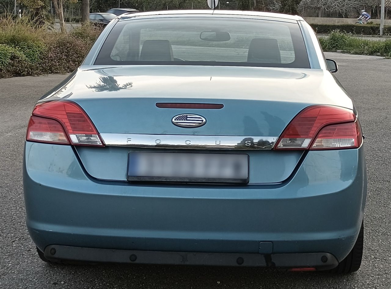 Ford Focus Cabrio 2,0 CC spanische Kennzeichen ITV Neu